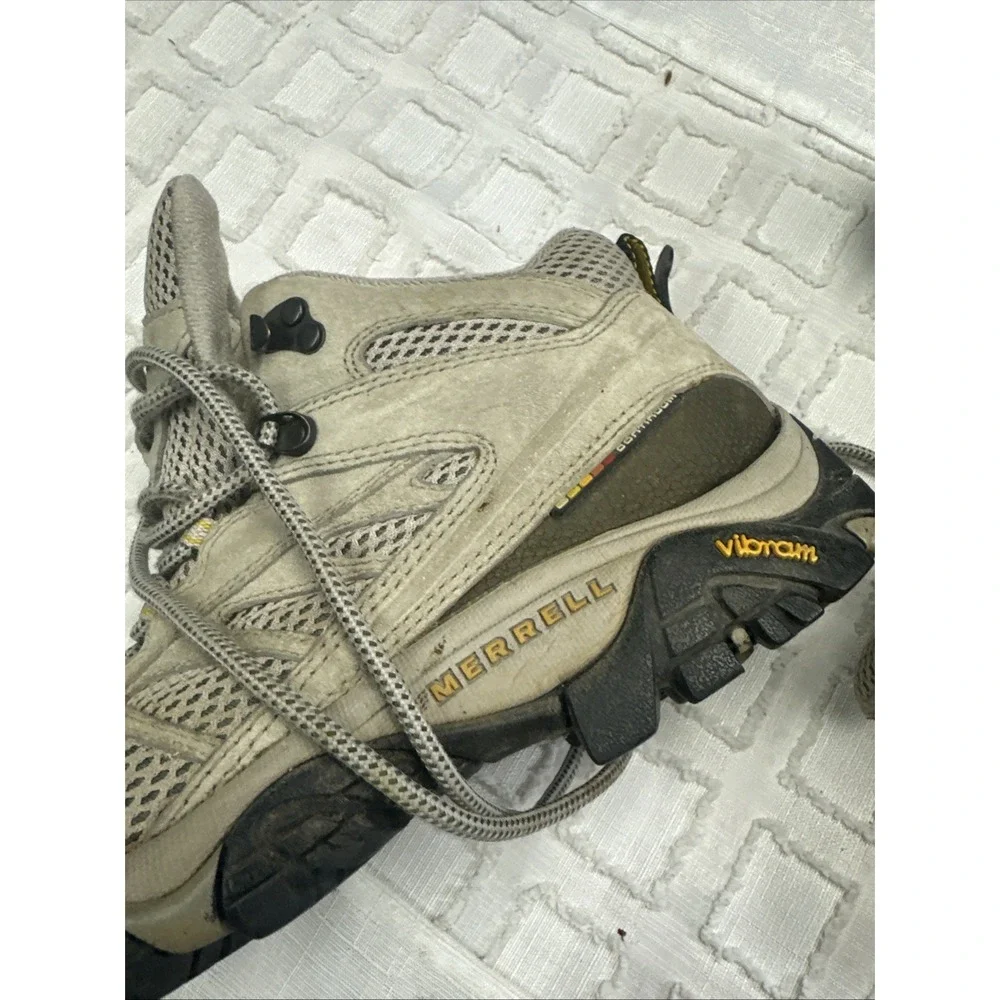 Merrell Moab Hiking Boots Mens 8.5 Taupe Brown Suede Mesh Vibram Mid Top Boots